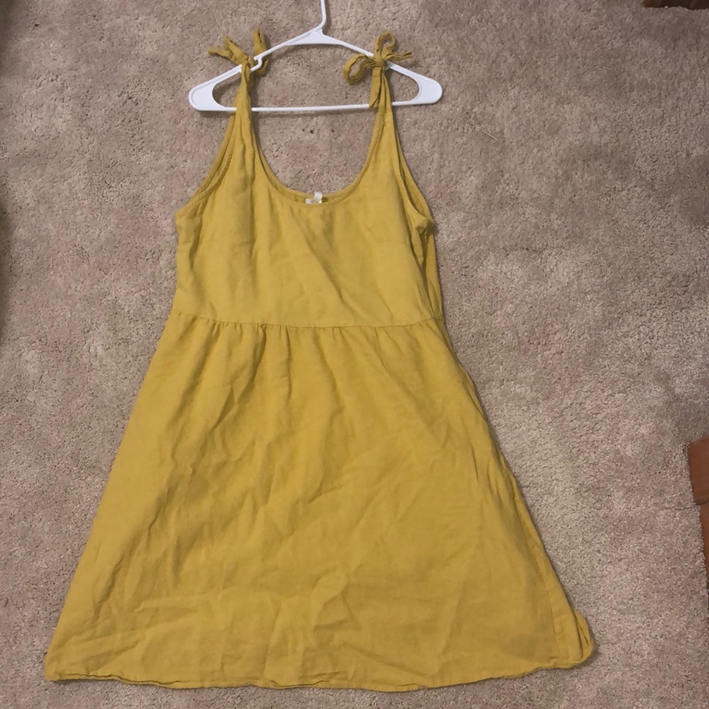 Women’s dress